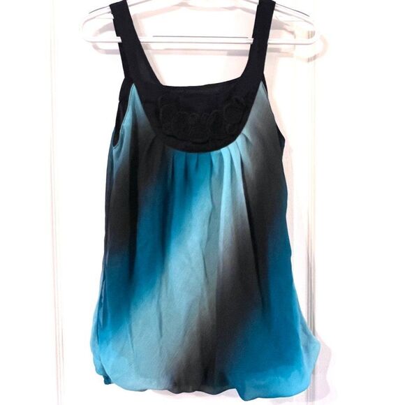 Wrapper Women's Medium Tank Top - Picture 2 of 6